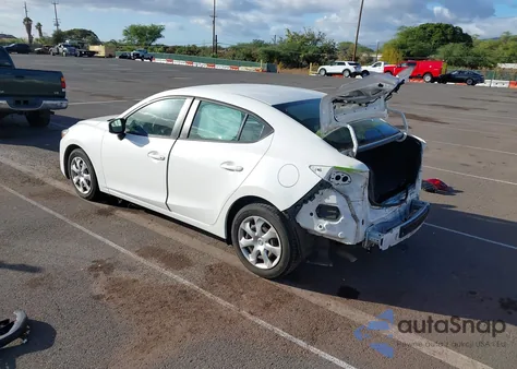 2018 Mazda Mazda3 Sport из США, поврежденный, VIN 3MZBN1U70JM176100